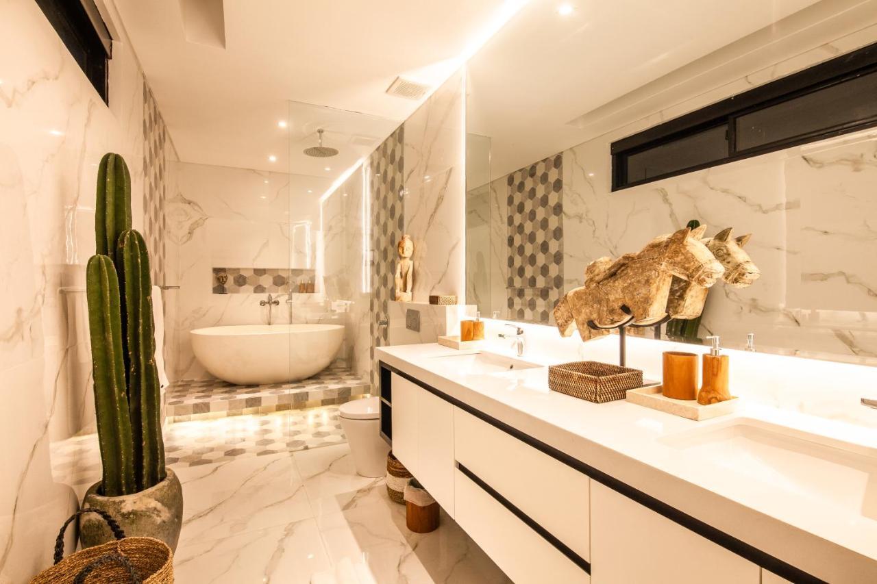 Luxury Villa Devina I Seminyak I Yoga & Gym Εξωτερικό φωτογραφία